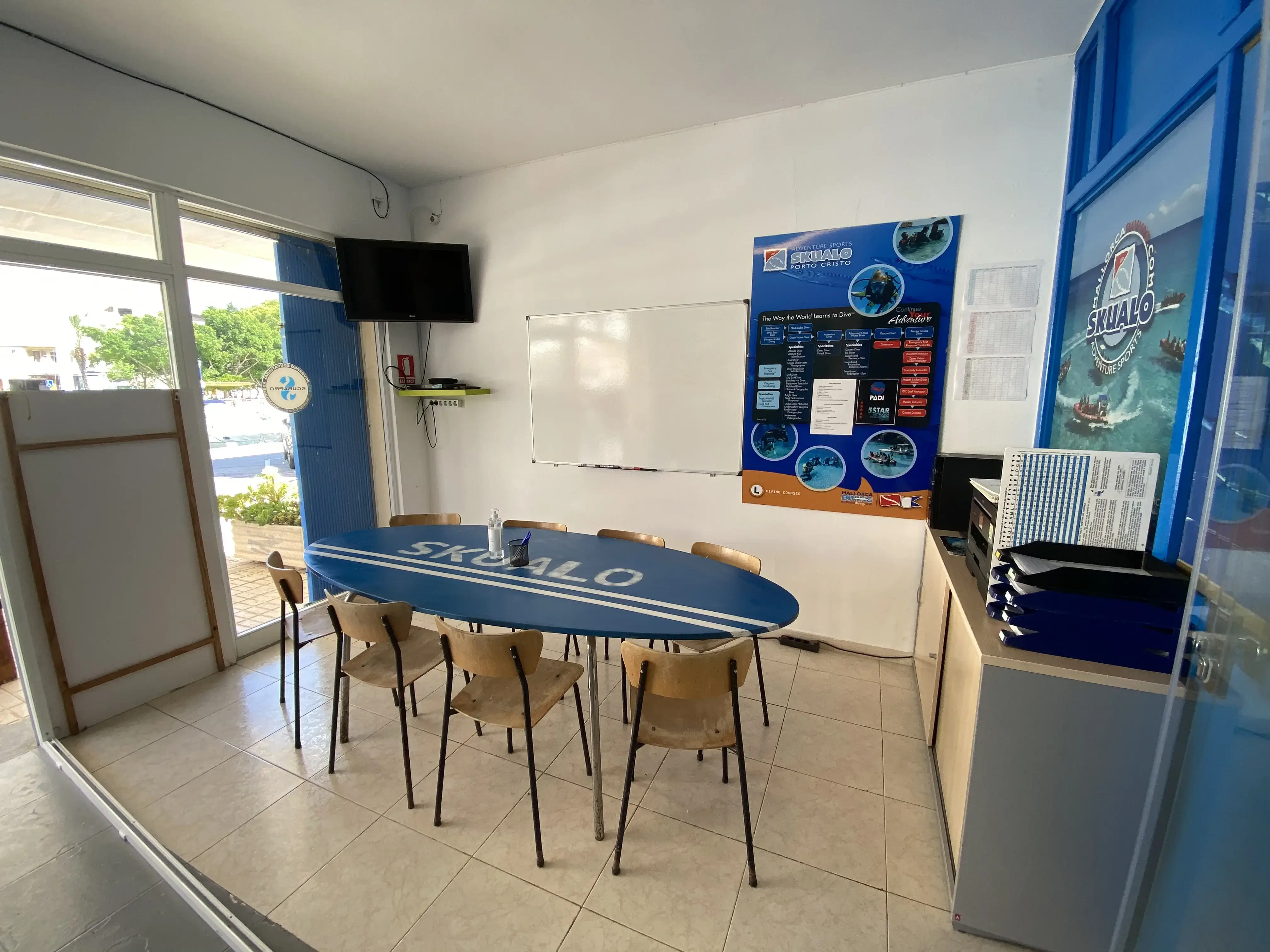 Skualo Porto Cristo Dive Boat departing Porto Cristo, Mallorca